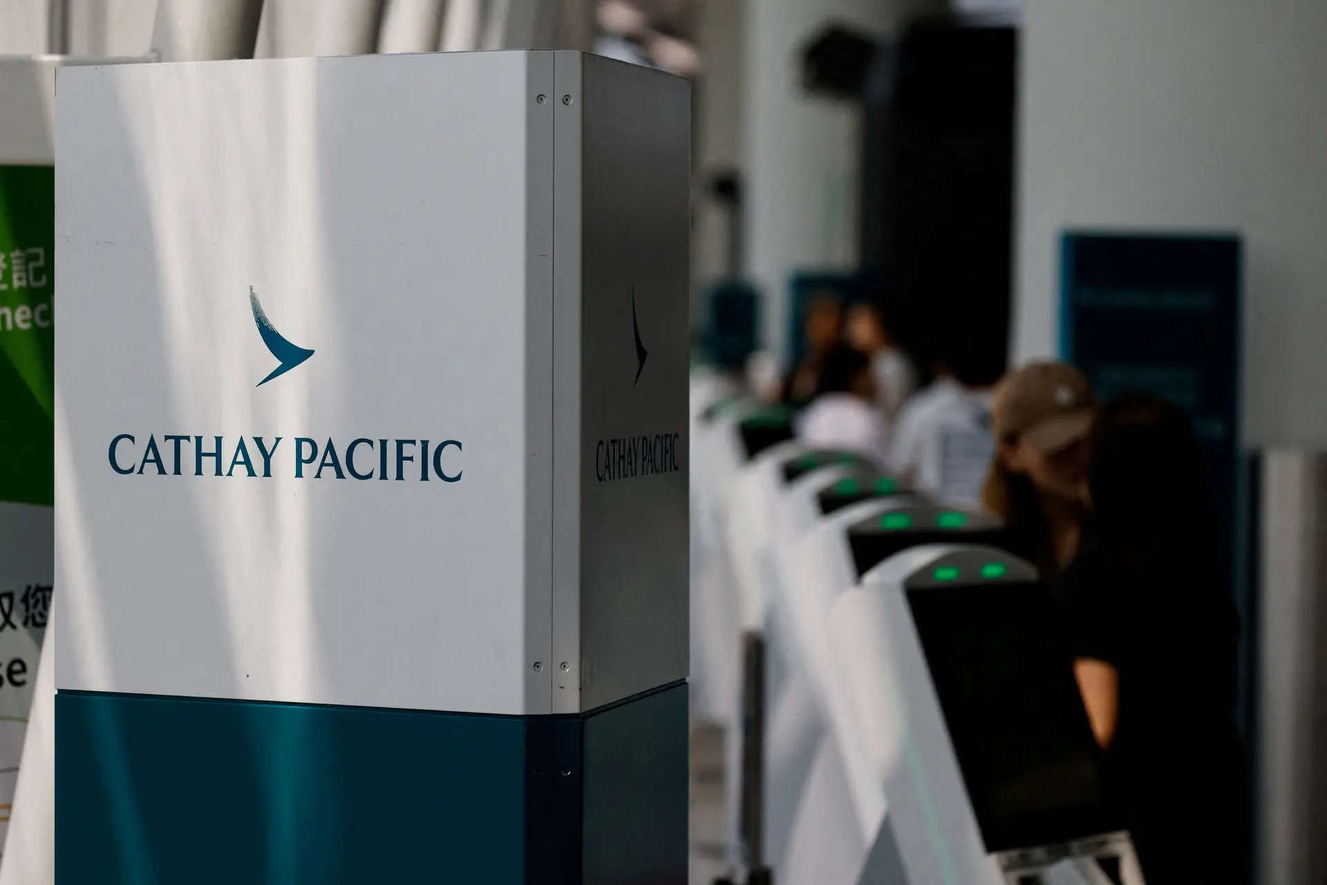 Cathay Pacific cancels dozens of Airbus A350 flights amid engine issues Cathay Pacific cancels dozens of Airbus A350 flights amid engine issues