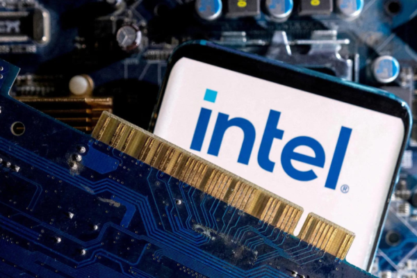 Qualcomm has explored acquiring pieces of Intel chip design business, sources say Qualcomm has explored acquiring pieces of Intel chip design business, sources say