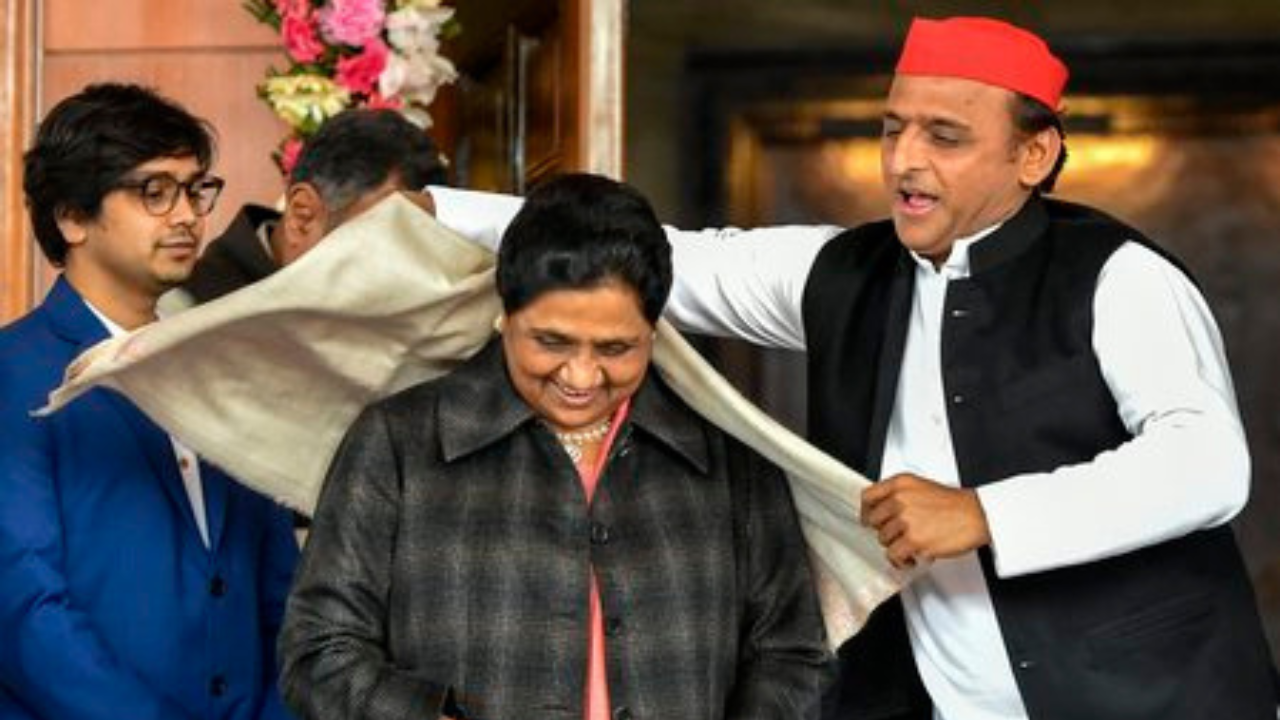 ‘Stopped taking calls’: Mayawati & Akhilesh blame each other for BSP-SP split | India News ‘Stopped taking calls’: Mayawati & Akhilesh blame each other for BSP-SP split | India News
