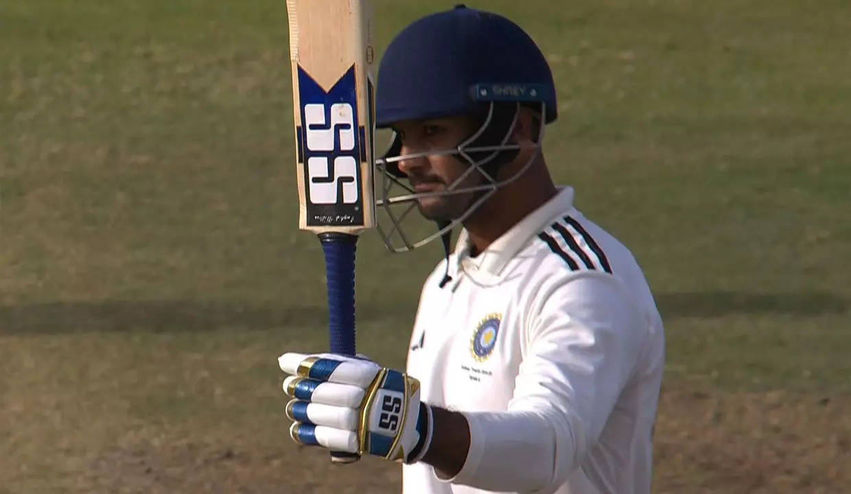Mayank Agarwal, Pratham Singh give India A edge after Devdutt Padikkal makes 92 for India D in Duleep Trophy | Cricket News Mayank Agarwal, Pratham Singh give India A edge after Devdutt Padikkal makes 92 for India D in Duleep Trophy | Cricket News