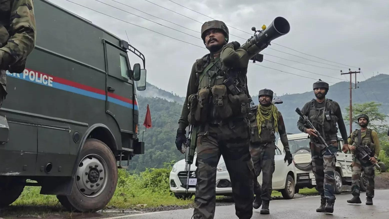 Encounter break outs in J&K’s Baramulla | India News Encounter break outs in J&K’s Baramulla | India News