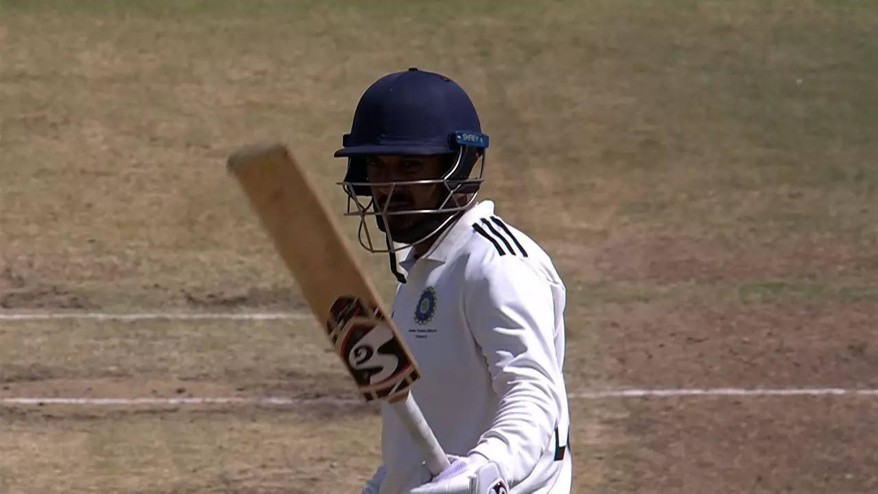 Duleep Trophy: Bhui makes hundred in India D’s 186-run defeat against India A | Cricket News Duleep Trophy: Bhui makes hundred in India D’s 186-run defeat against India A | Cricket News