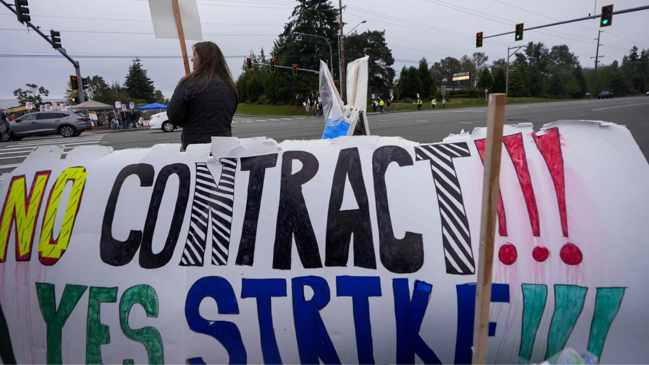 ‘Our business is in a difficult period’: Boeing considers layoffs amid workers’ strike ‘Our business is in a difficult period’: Boeing considers layoffs amid workers’ strike