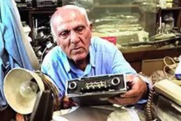 In Iran, the old-time US radio detective ‘Johnny Dollar’ returns to the airwaves In Iran, the old-time US radio detective ‘Johnny Dollar’ returns to the airwaves