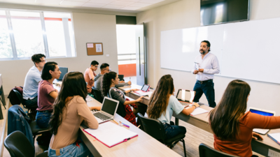 DU offers dual-degree with regular and distance courses: Will students bite off more than they can chew? Pros and cons to consider DU offers dual-degree with regular and distance courses: Will students bite off more than they can chew? Pros and cons to consider