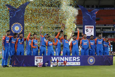Bangladesh team’s ‘SOS call to Hyderabad Police’ and other viral memes after India wins third T20 International Bangladesh team’s ‘SOS call to Hyderabad Police’ and other viral memes after India wins third T20 International