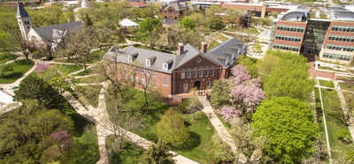 Top 10 US Colleges Offering the Most Generous Financial Aid to Students Top 10 US Colleges Offering the Most Generous Financial Aid to Students