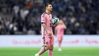 Lionel Messi earns more than entire squads of 22 MLS teams Lionel Messi earns more than entire squads of 22 MLS teams