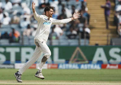 Mitchell Santner: India vs New Zealand: Mitchell Santner creates history with Virat Kohli’s wickets in Pune Mitchell Santner: India vs New Zealand: Mitchell Santner creates history with Virat Kohli’s wickets in Pune