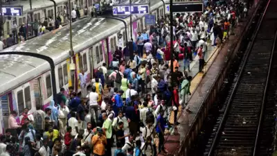 Bandra stampede: Western Railways impose temporary restrictions on platform tickets sale | India News Bandra stampede: Western Railways impose temporary restrictions on platform tickets sale | India News