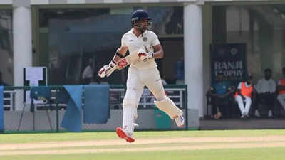 After surpassing Don Bradman, Agni Chopra, son of Vidhu Vinod Chopra, impresses again with back-to-back double tons | Cricket News After surpassing Don Bradman, Agni Chopra, son of Vidhu Vinod Chopra, impresses again with back-to-back double tons | Cricket News